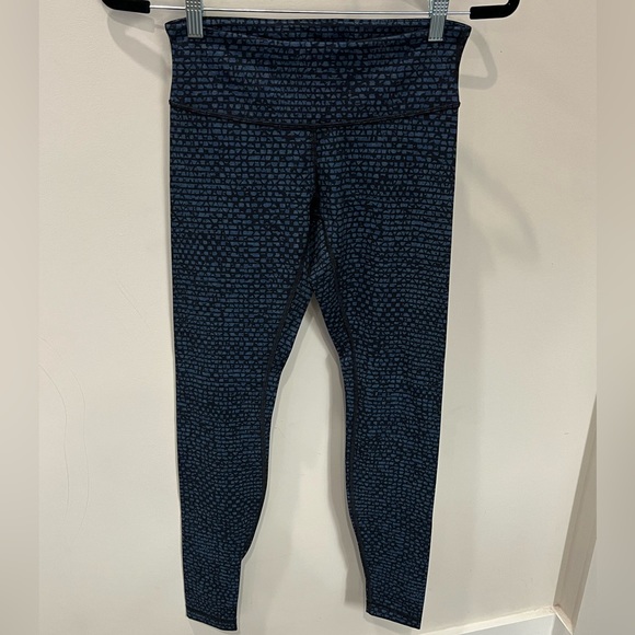 Lululemon Teal Patterned Leggings - Picture 1 of 5